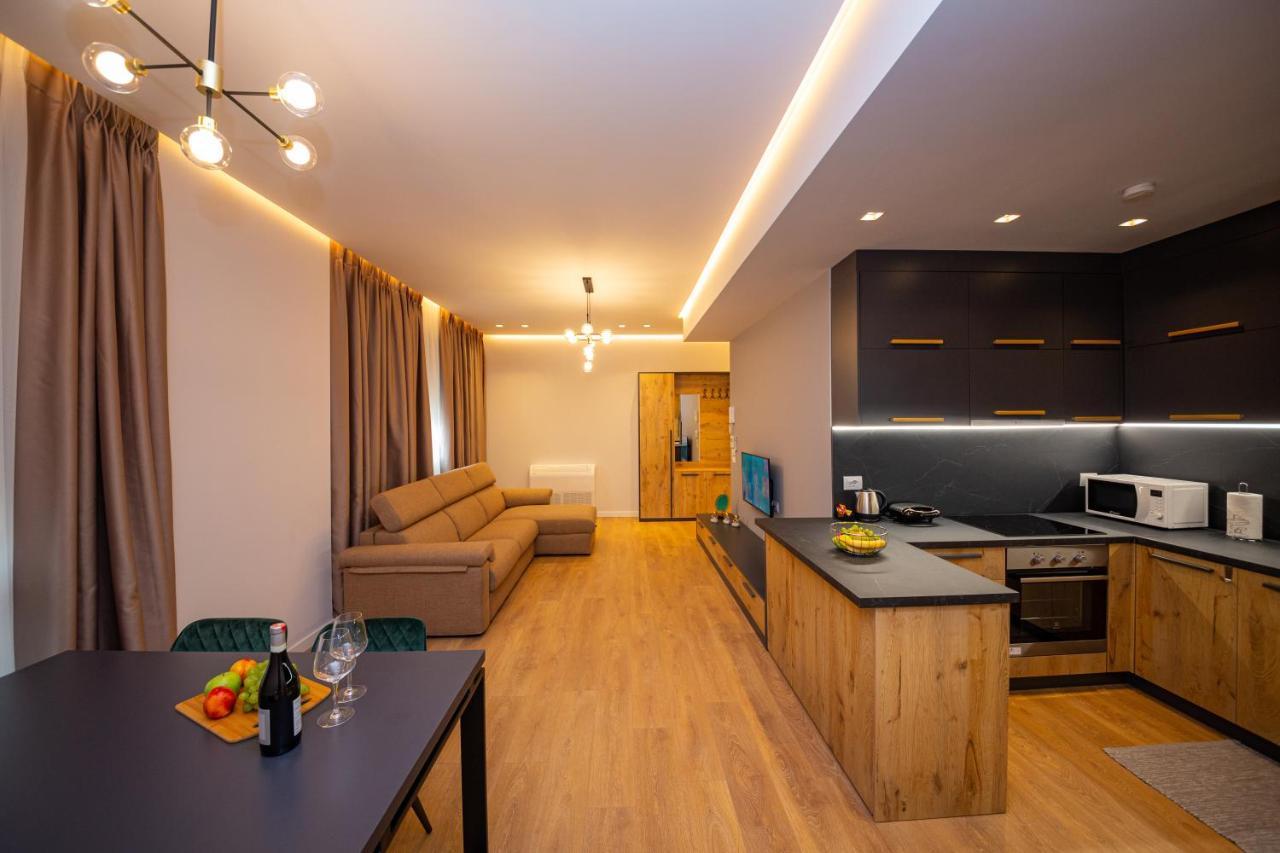Central Chic Apartments Tirana Exterior foto