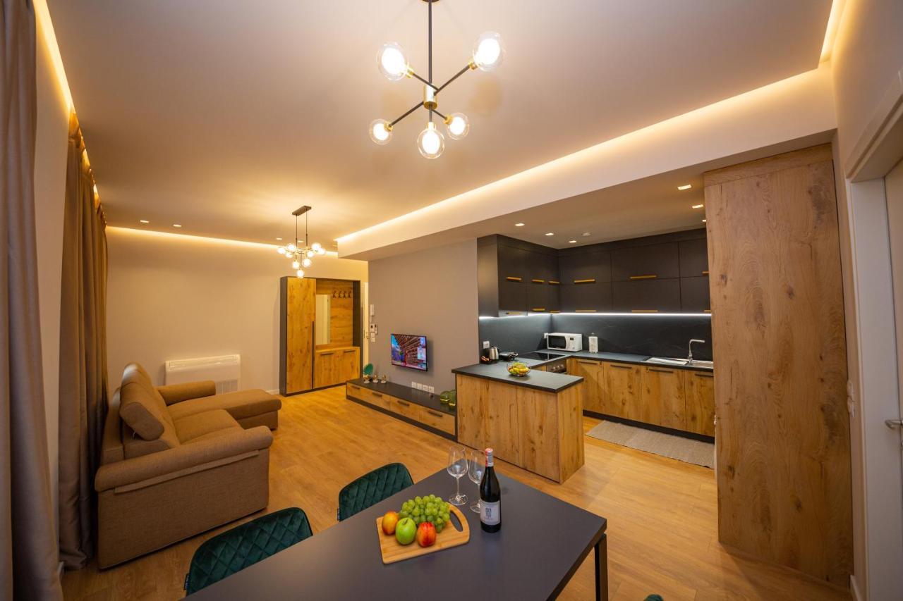 Central Chic Apartments Tirana Exterior foto