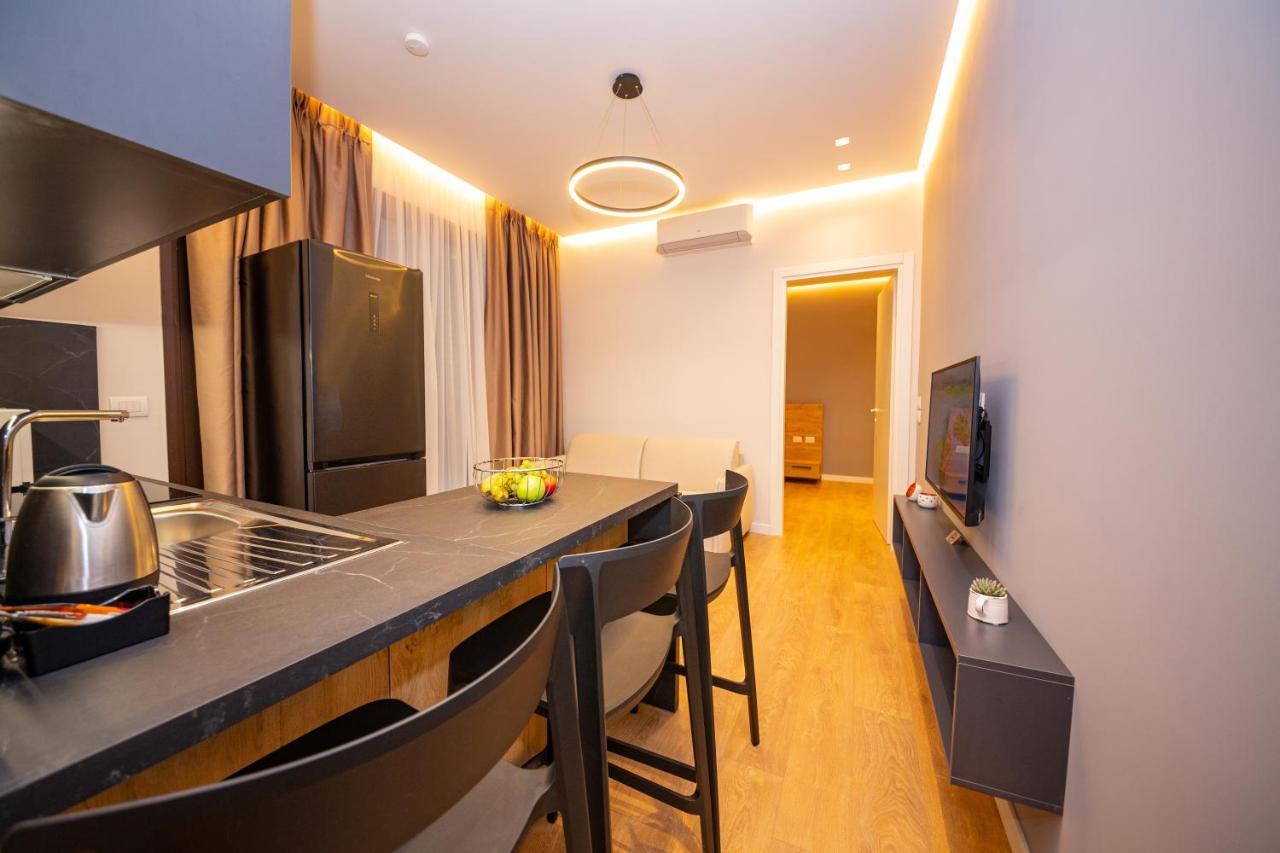 Central Chic Apartments Tirana Exterior foto