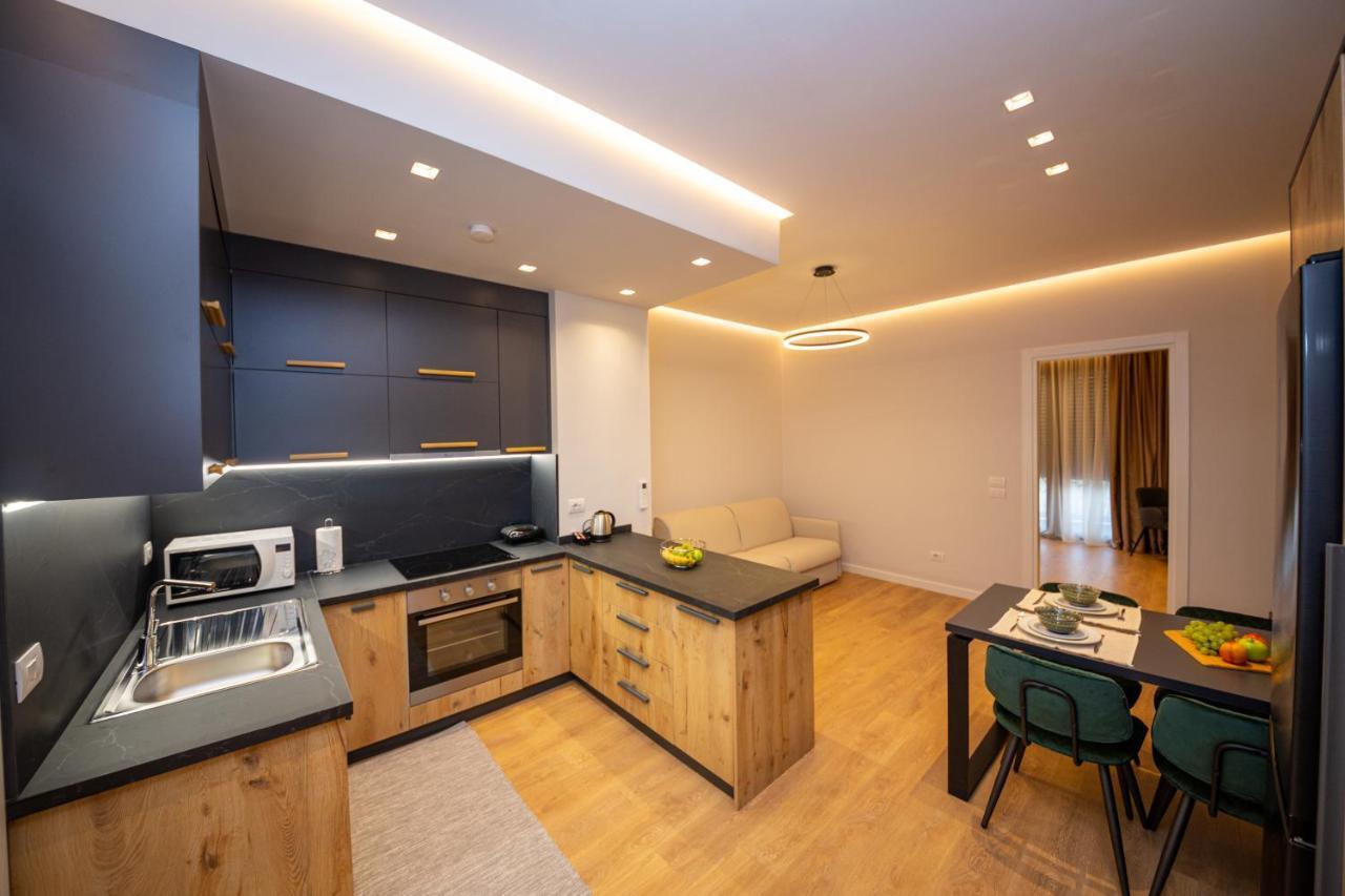 Central Chic Apartments Tirana Exterior foto